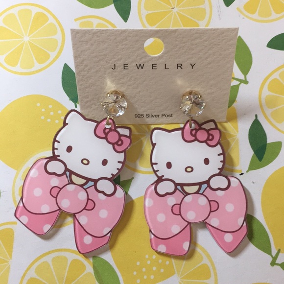 🍊NWT Sanrio Hello Kitty Pink Bow CZ Earrings - Picture 6 of 9